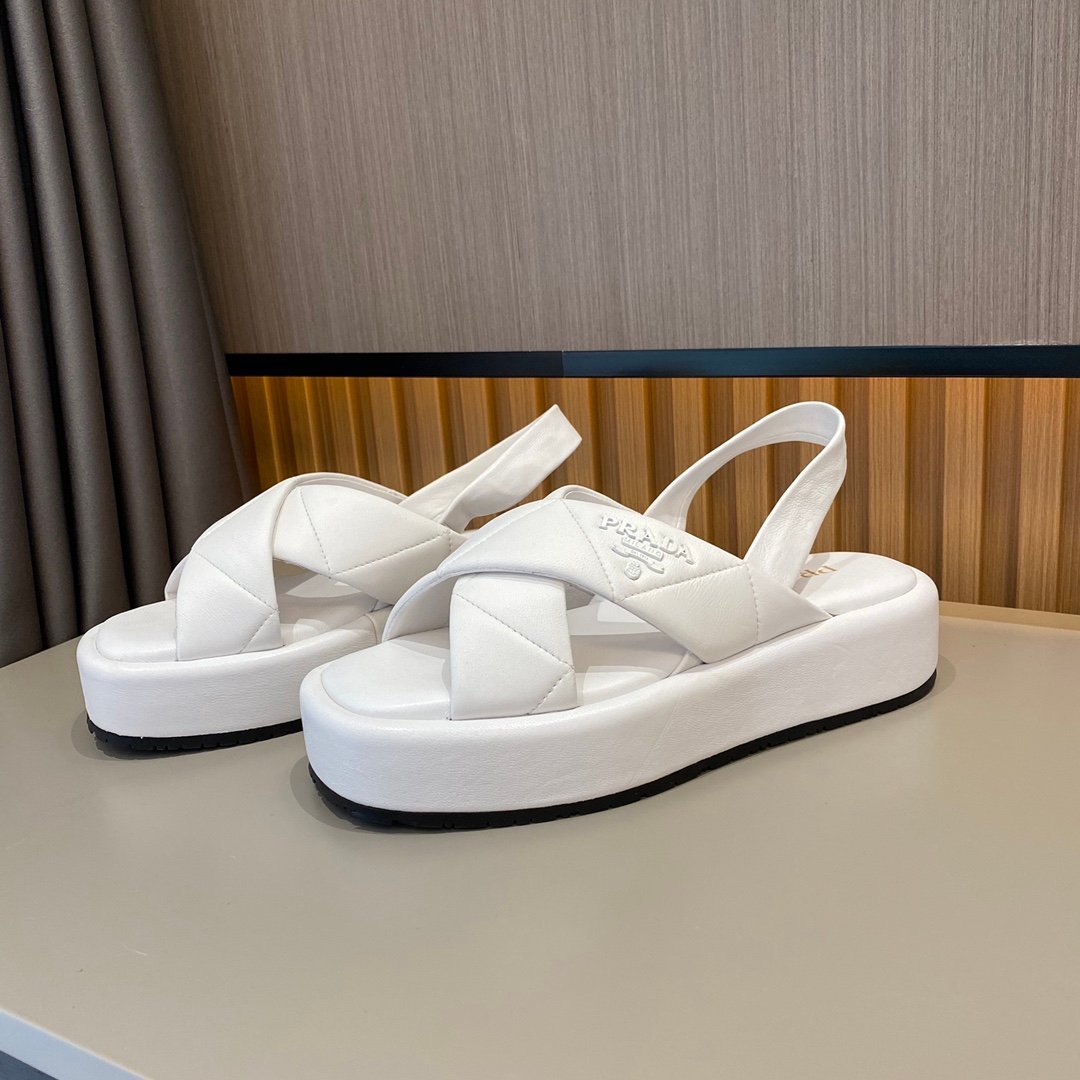 [PRADA] 퀼티드 샌들