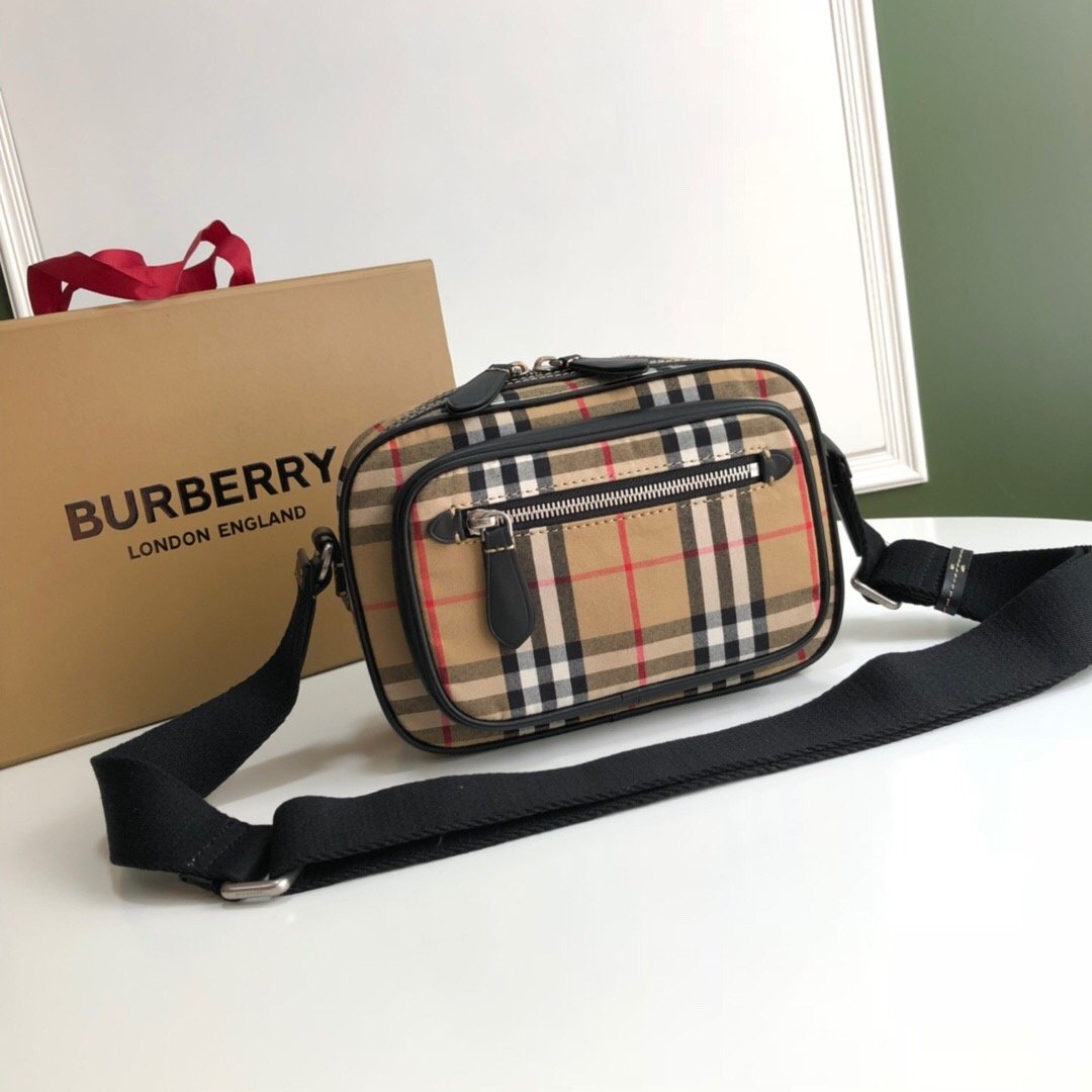 [Burberry] 카메라백