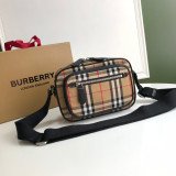 [Burberry] 카메라백
