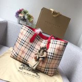 [BURBERRY] 헤이마켓 양면 리버시블 쇼퍼백