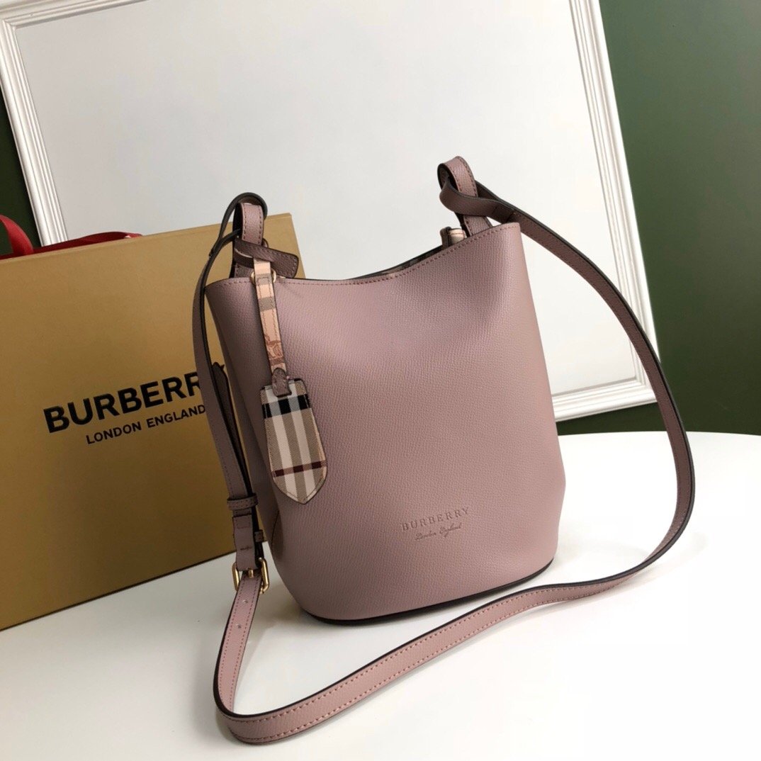 [BURBERRY] 버버리 헤이마켓 론 버킷백