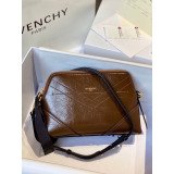 [GIVENCHY] ID 아이디 뉴 크링클 이펙트 크로스바디백