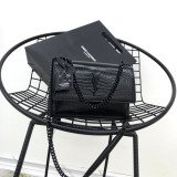 [YSL] 크로커다일 엠보스드 샤이니 가죽 미듐 선셋백