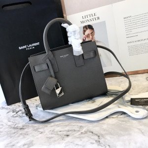 클래식 삭드쥬르 나노백