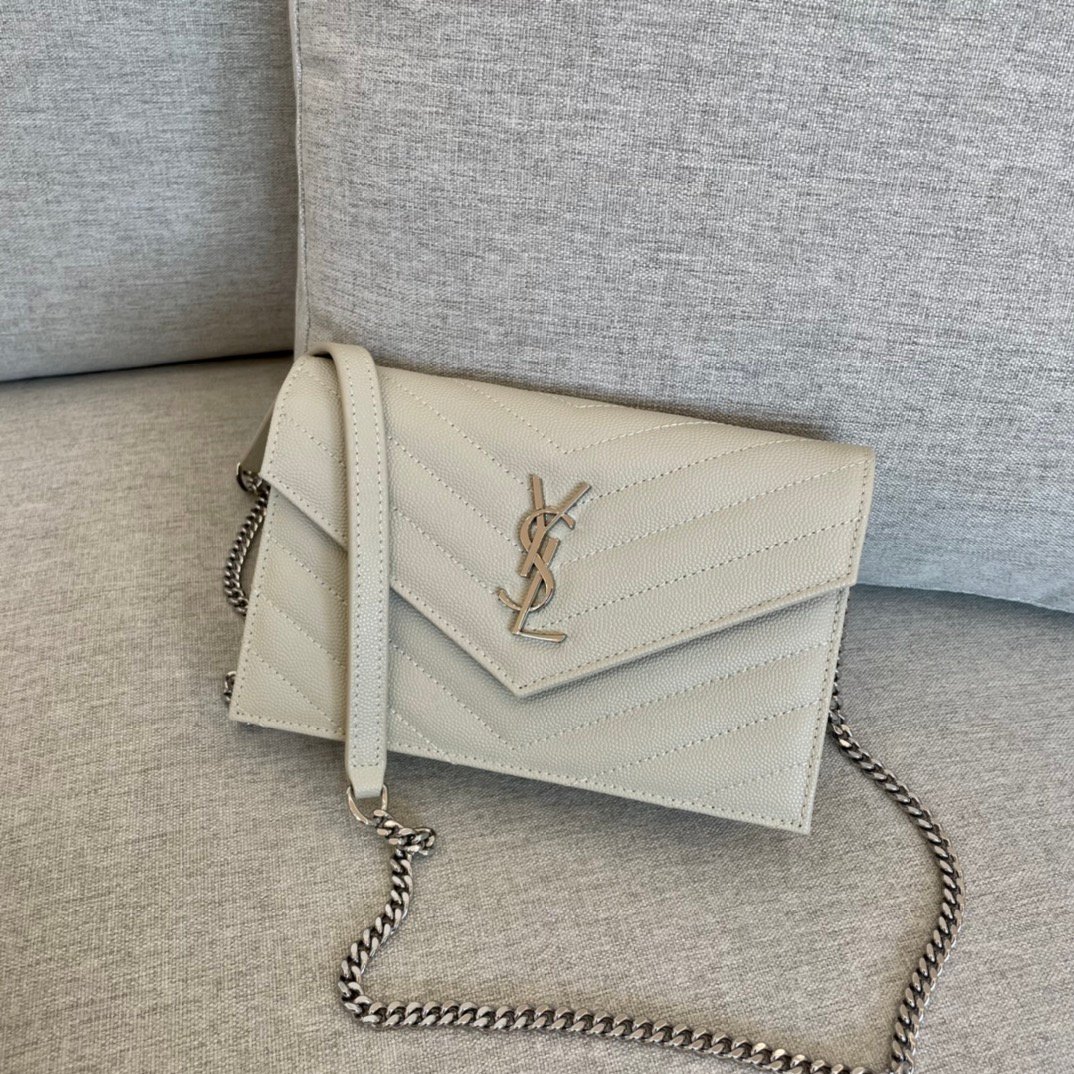 [YSL]모노그램 엔벨로프 체인 지갑 WOC