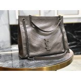 [YSL] 크링클드 퀼티드 가죽 미디움 니키 쇼핑백