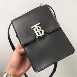 [Burberry] 레더 로빈백