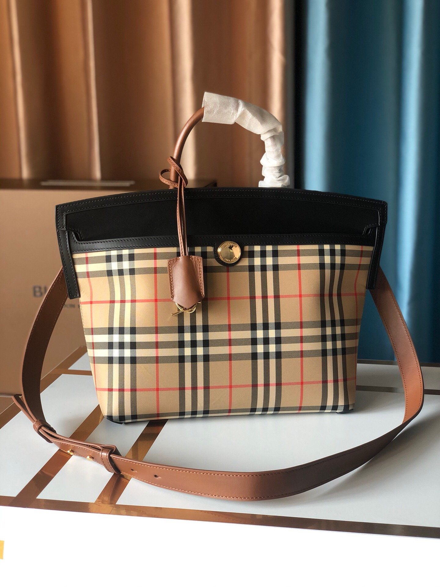 [BURBERRY] 빈티지 체크 스몰 소사이어티 탑핸들백