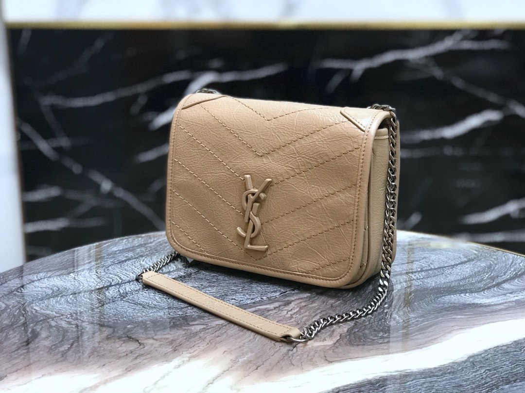 [YSL] 크링클드 퀼티드 가죽 미니 니키 체인백