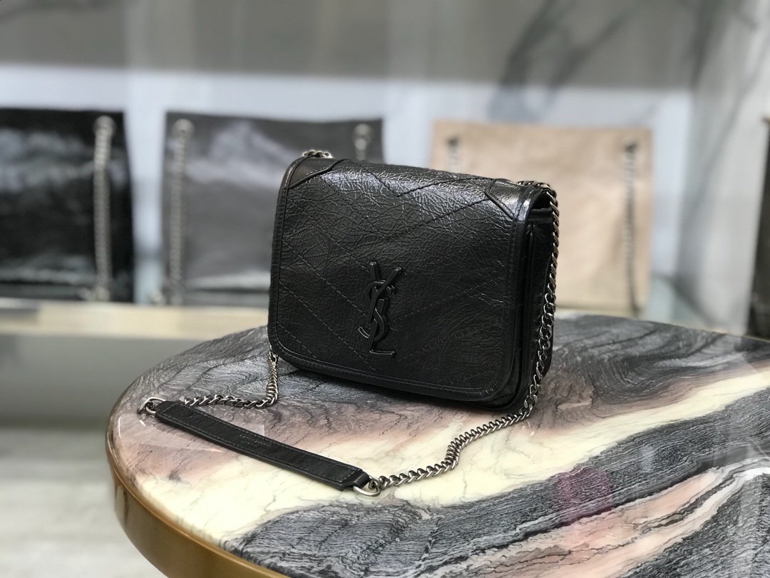 [YSL] 크링클드 퀼티드 가죽 미니 니키 체인백