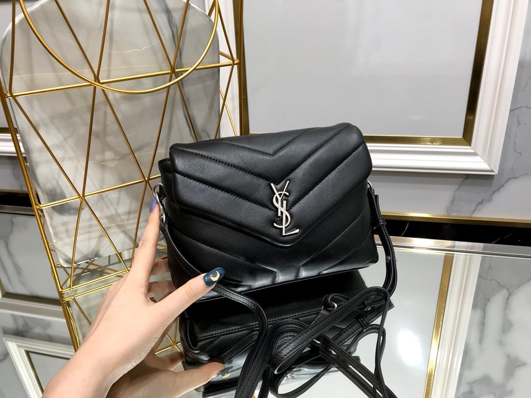 [YSL] 모노그램 루루 토이백