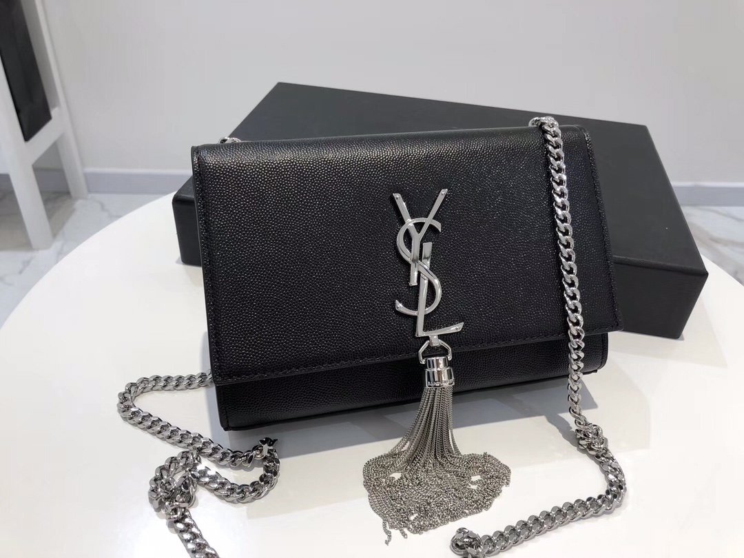 [YSL] 모노그램 스몰 케이트 태슬 사첼백