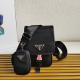 [PRADA] 리나일론 사피아노 가죽 숄더백