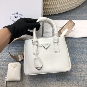 [PRADA] 사피아노 가죽 핸드백