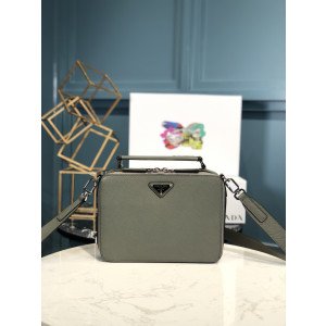 [PRADA] 브리크 사피아노 가죽 크로스바디백