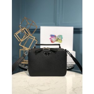[PRADA] 브리크 사피아노 가죽 크로스바디백