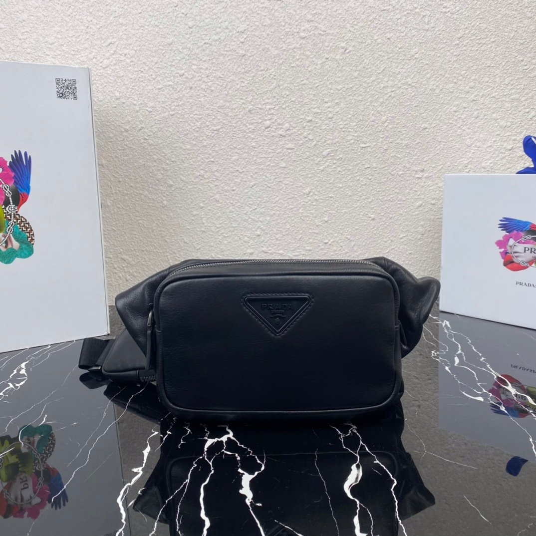 [PRADA] 로고 가죽 숄더백