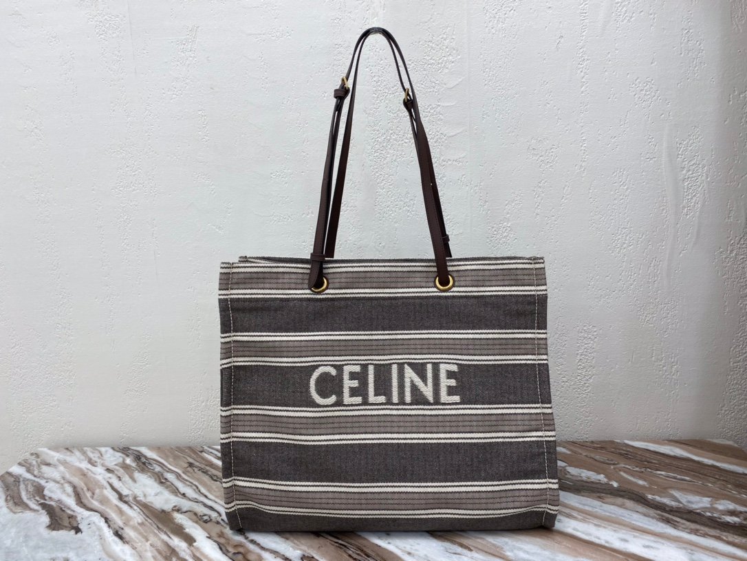 [CELINE] 스퀘어 스트라이프 자카드 카바스백