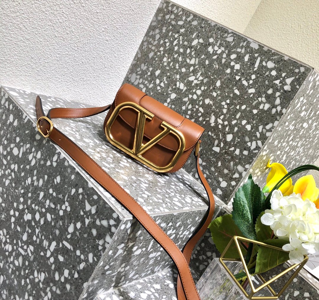 [VLTN] 스몰 슈퍼비 SUPERVEE 크로스 바디 백