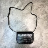 [BALENCIAGA] 빌 데이 숄더백 XXS 