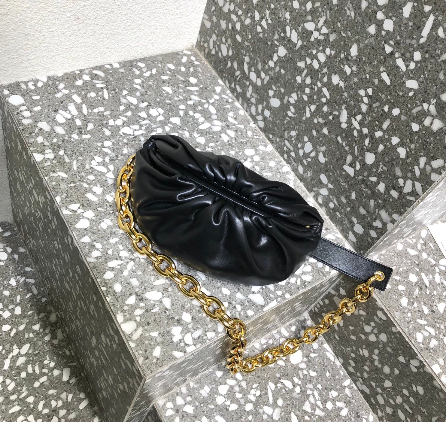 [BOTTEGA] 벨트 체인 파우치 백