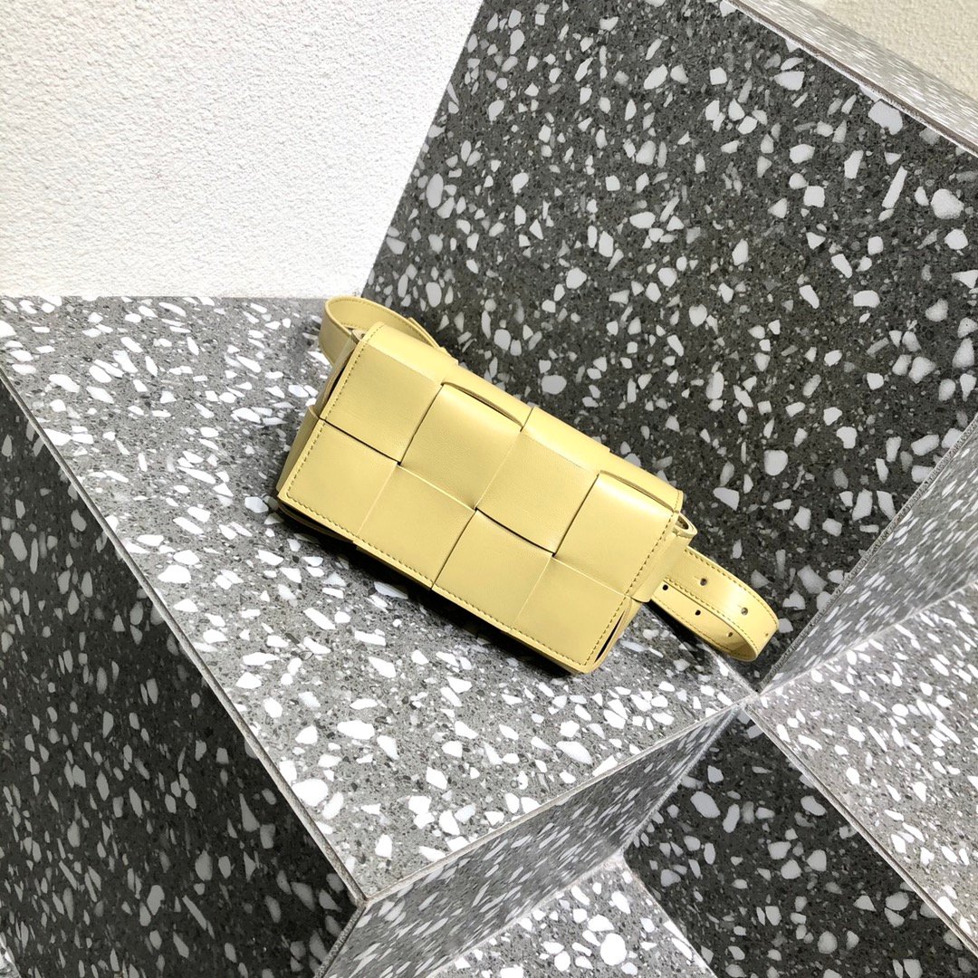 [BOTTEGA] 벨트 카세트 백