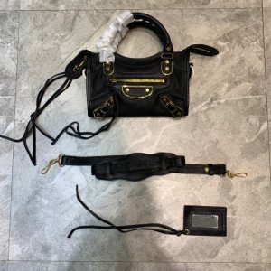 [BALENCIAGA] 메탈릭 미니 시티백