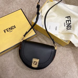 [FENDI] 문라이트
