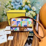 [FENDI] 바게트 캔버스 미디엄 멀티컬러