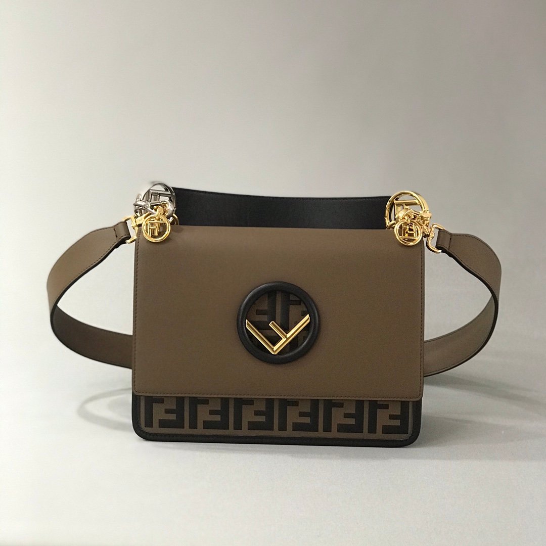 [FENDI] 브라운 가죽 칸아이 에프 백