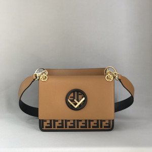 [FENDI] 칸아이 에프 백