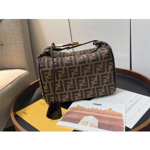 [FENDI] 펜디 빈티지 주카 토트