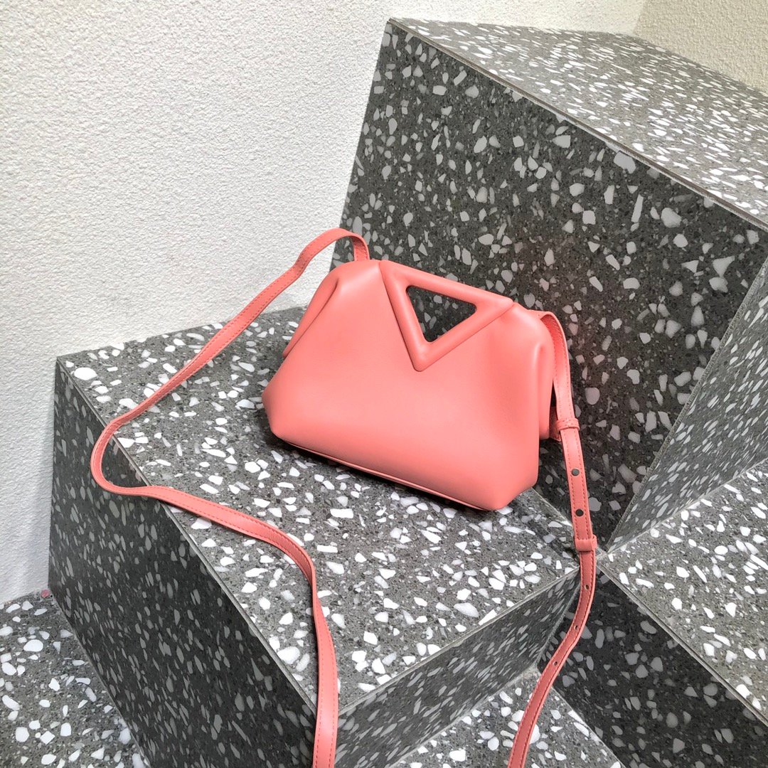 [BOTTEGA] 스몰 포인트 탑 핸들 백