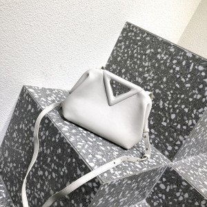 [BOTTEGA] 스몰 포인트 탑 핸들 백