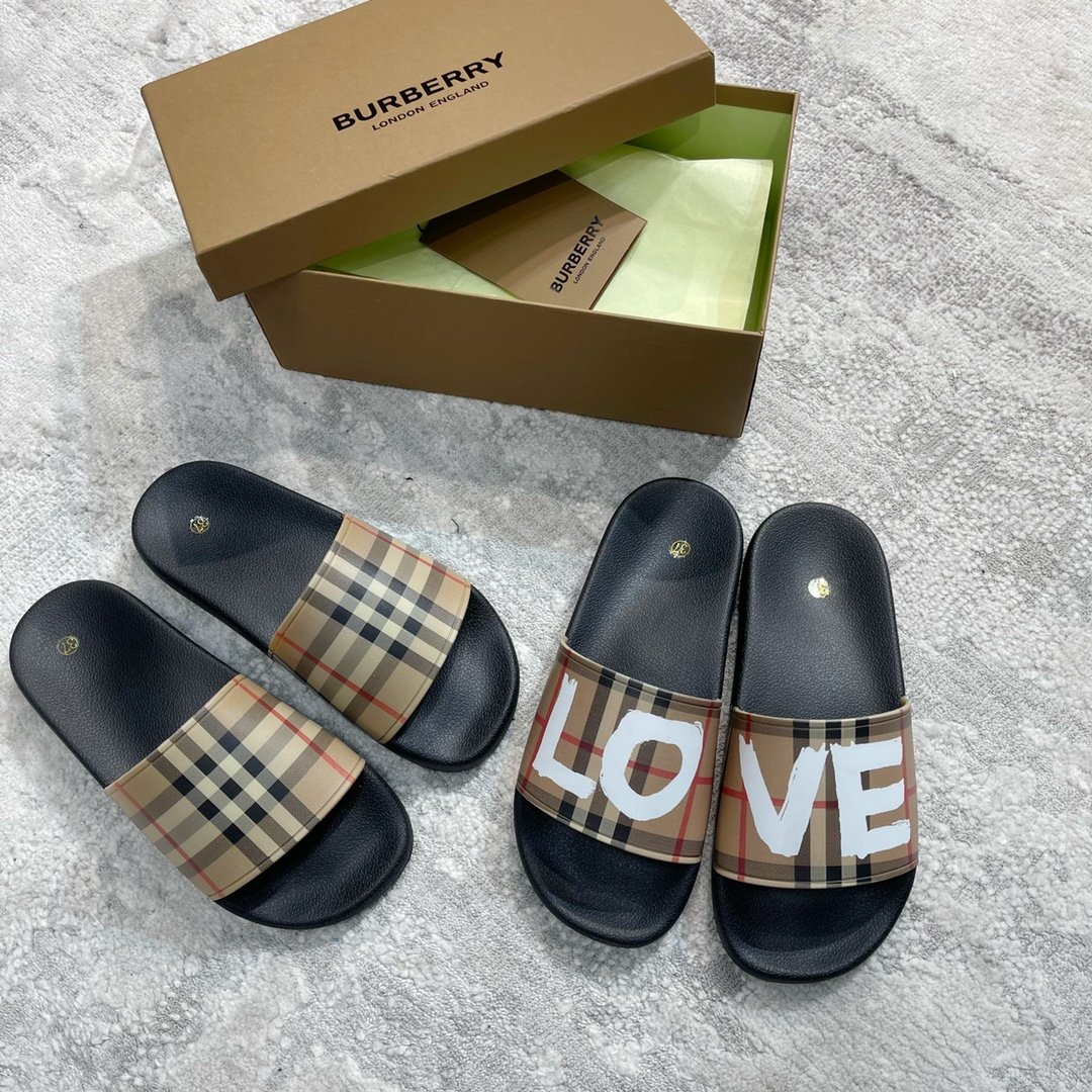 [BURBERRY] 빈티지 체크 슬리퍼 -2색상