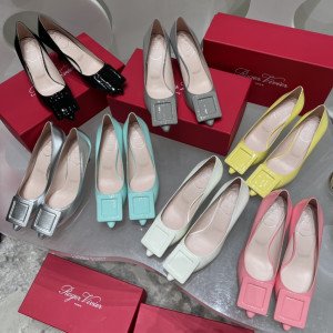 [Roger Vivier] 커버드 버클 펌프스 -7색상