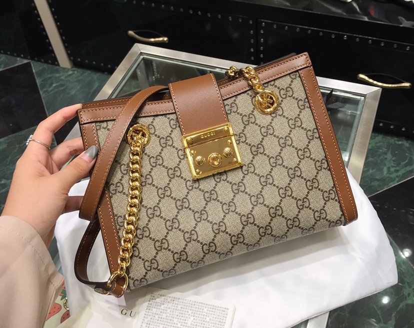 [GUCCI] 구찌 패들락 스몰 GG 숄더백
