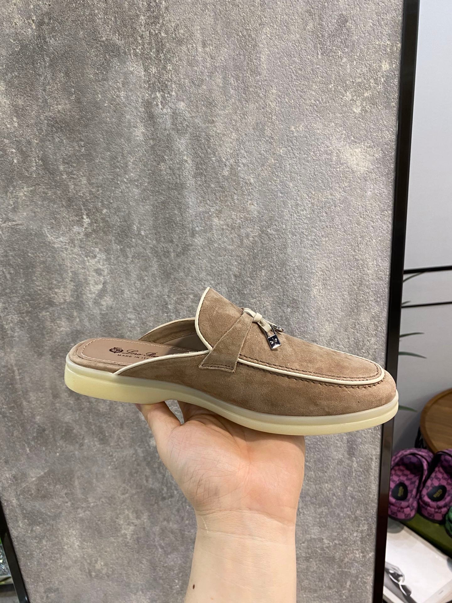 [Loro Piana/SA급] 바부슈 참스 워크  - 14색상