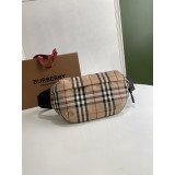 [BURBERRY] 미디엄 체크 범백