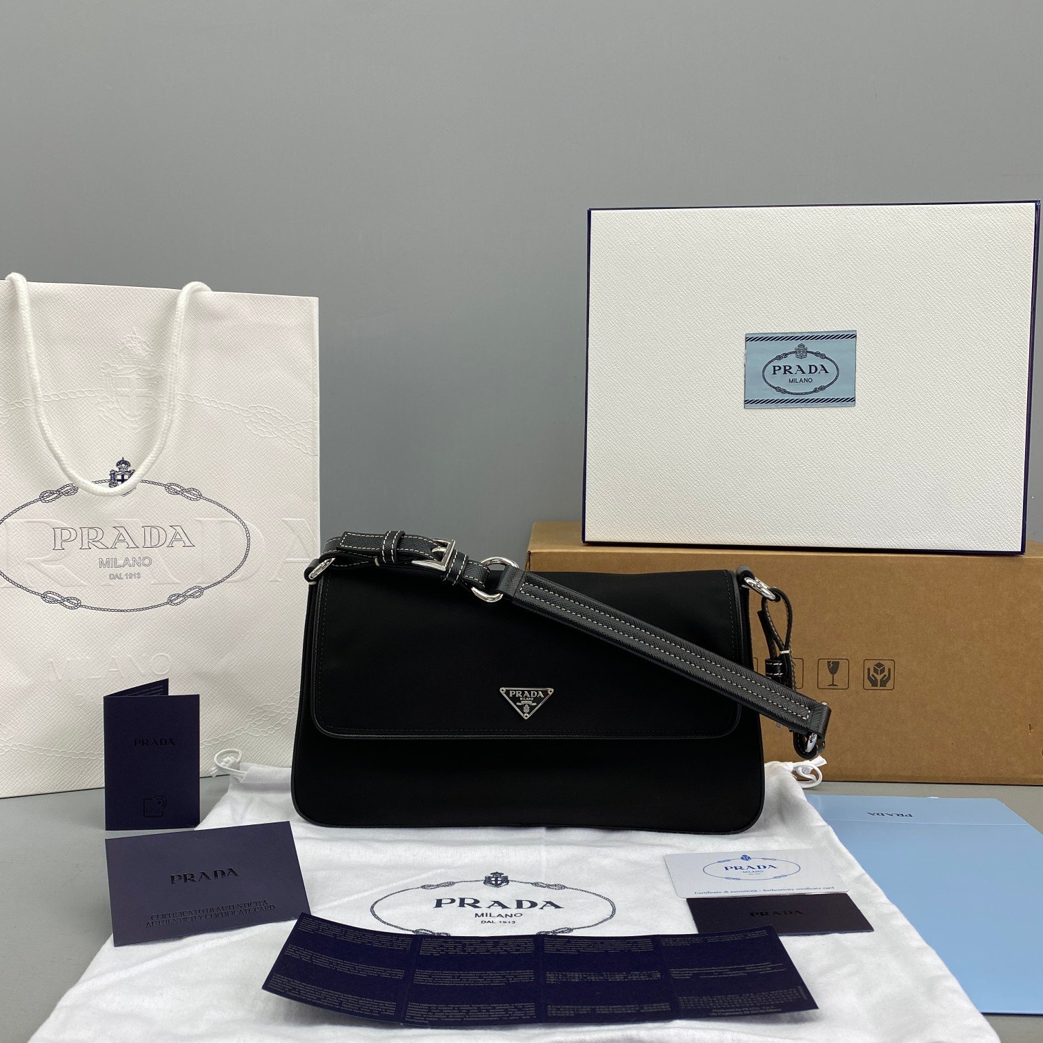 [PRADA] 프라다 빈티지 숄더백