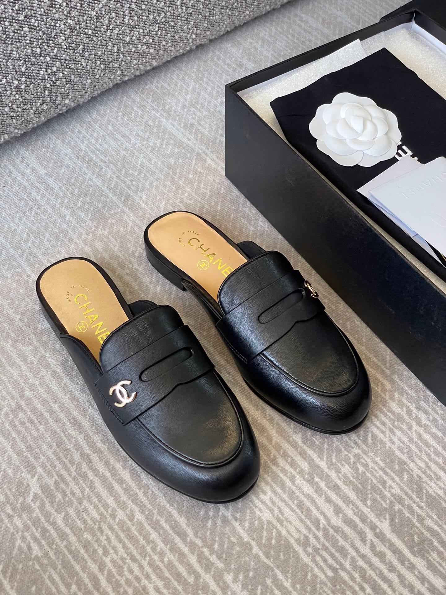 [CHANEL/SA급] 샤넬 CC로고 블로퍼