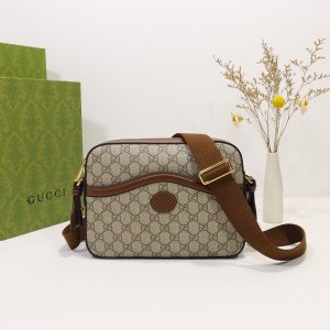 [GUCCI] 인터로킹 G 메신저백