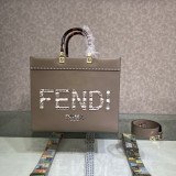 [FENDI] 선샤인 토트백 미디엄 파이톤