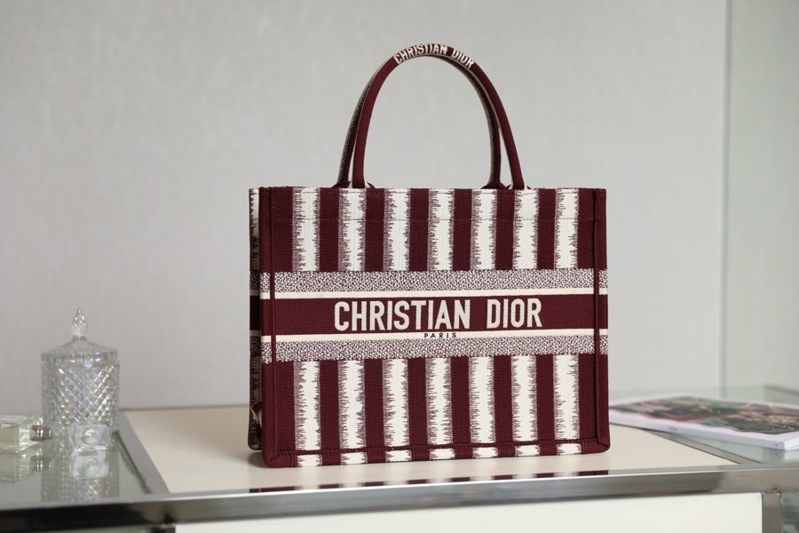 [DIOR/DR96] 북토트백 미듐 -36.5cm