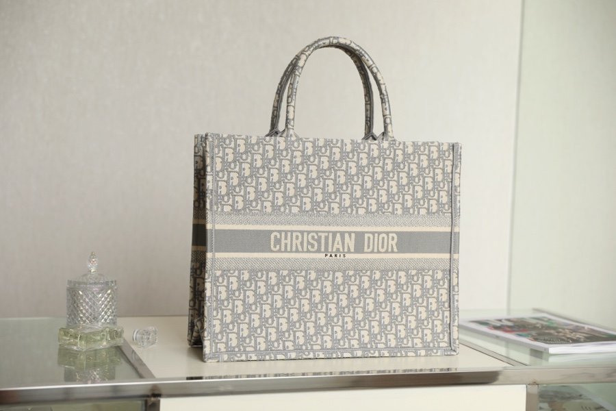 [DIOR/DR96] 북토트백 미듐 / 라지