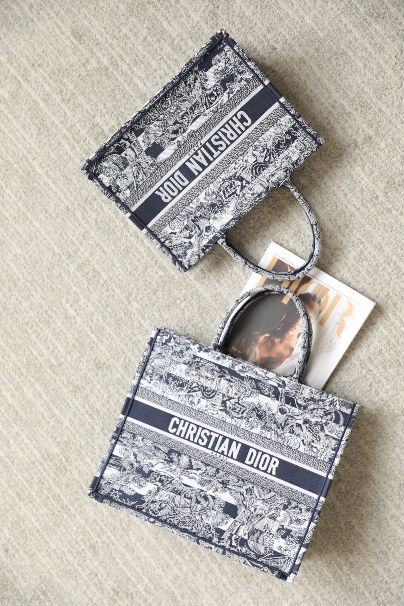 [DIOR/DR96] 북토트백 미듐 / 라지