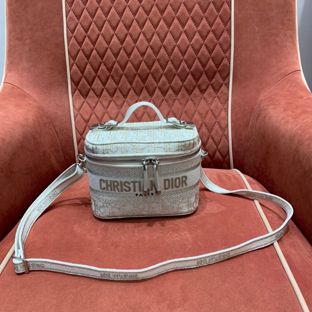 [DIOR/OC] 트래블 스몰 베니티 케이스백