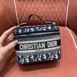 [DIOR/OC] 트래블 스몰 베니티 케이스백
