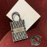 [DIOR/OC] 북토트 미니 휴대폰백/핸드폰백