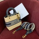 [DIOR/OC] 레이디 디올 내추럴 위커 우븐 바스켓백